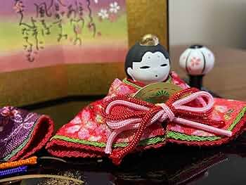 薬師窯　雛人形　光堂作 Amazon | 薬師窯 雛人形 光堂作 陶器製 | 平飾り | おもちゃ
